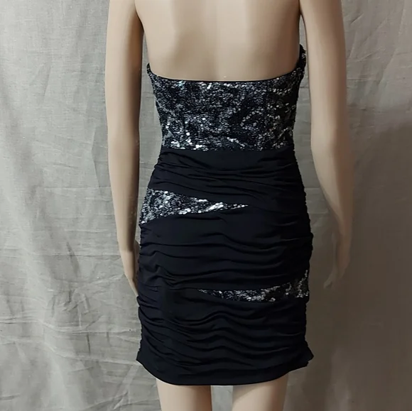 NIKIBIKI dress straples size Large color Black and silver - Picture 7 of 10